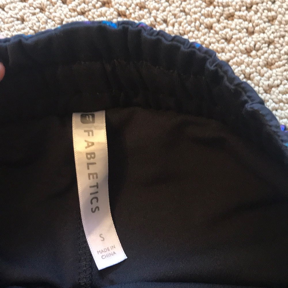 Fabletics athletic shorts - Picture 6 of 6